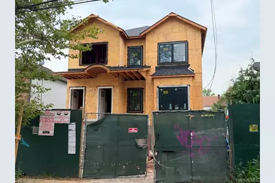 132 Hamden Avenue, New York, NY 10306 - Photo 2