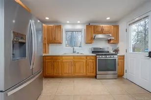 8 Loran Ct, Nanuet, NY 10954 - Photo 6