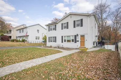 8 Loran Court, Nanuet, NY 10954 - Photo 2