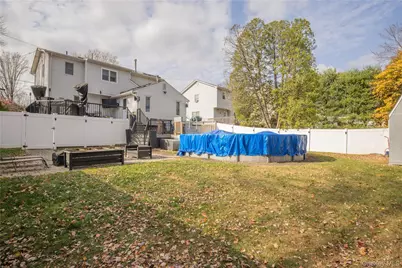 8 Loran Court, Nanuet, NY 10954 - Photo 24