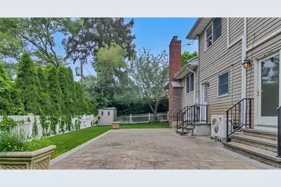 136 Lee Road, Garden City, NY 11530 - Photo 20