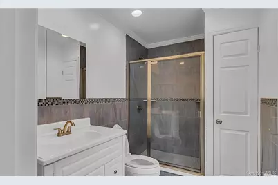 136 Lee Road, Garden City, NY 11530 - Photo 12