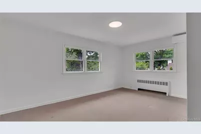 136 Lee Road, Garden City, NY 11530 - Photo 16