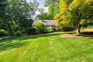 31 Briarwood Dr, New City, NY 10956 - Photo 2