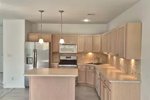 2501 Willow Pond Dr, Riverhead, NY 11901 - Photo 10