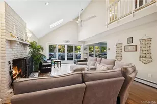 25 Blue Jay Way, East Hampton, NY 11937 - Photo 8