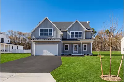 11 Colonels Path, Manorville, NY 11949 - Photo 2