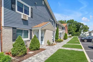 40 W 4th St, Patchogue, NY 11772 - Photo 2