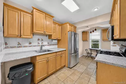 7630 Park Lane S, Woodhaven, NY 11421 - Photo 2