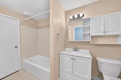 7630 Park Lane S, Woodhaven, NY 11421 - Photo 16