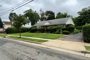155 Fairview Blvd, Hempstead, NY 11550 - Photo 2