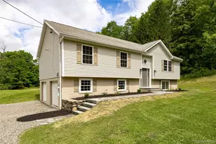 10 E Halstead Rd, Salt Point, NY 12578 - Photo 2