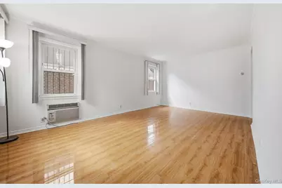 5332 187th Street, Fresh Meadows, NY 11365 - Photo 4