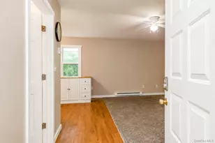 69 Glazer Dr, Bloomingburg, NY 12721 - Photo 6