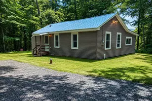 69 Glazer Dr, Bloomingburg, NY 12721 - Photo 1