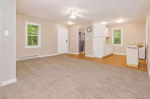 69 Glazer Dr, Bloomingburg, NY 12721 - Photo 12