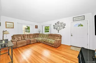 65 5th St, New Hyde Park, NY 11040 - Photo 6