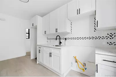 121-19 Sutphin Boulevard, Jamaica, NY 11434 - Photo 22