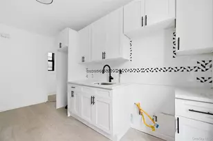 121-19 Sutphin Blvd, Jamaica, NY 11434 - Photo 22