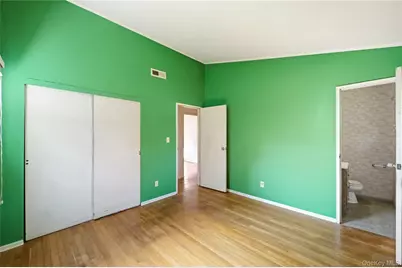 29 Penn Drive, Smithtown, NY 11787 - Photo 10