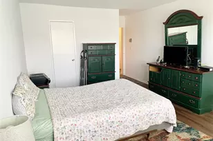 17-85 215th St, Bayside, NY 11360 - Photo 6