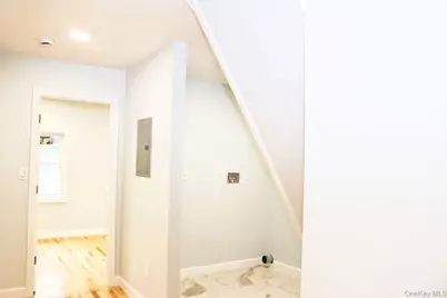 21 Randall Avenue, Lynbrook, NY 11563 - Photo 10