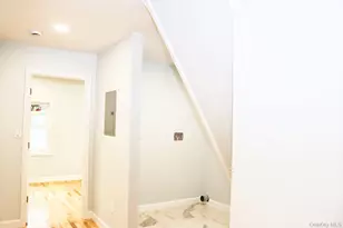 21 Randall Ave, Lynbrook, NY 11563 - Photo 10