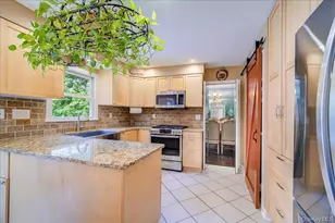 22 Concord Dr, New City, NY 10956 - Photo 4