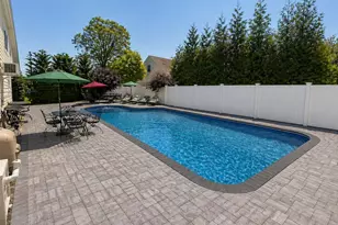 140 Baltimore Ave, Massapequa, NY 11758 - Photo 12