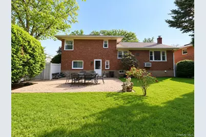 757 Leslie Lane, East Meadow, NY 11554 - Photo 20