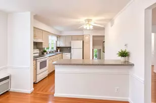757 Leslie Ln, East Meadow, NY 11554 - Photo 6