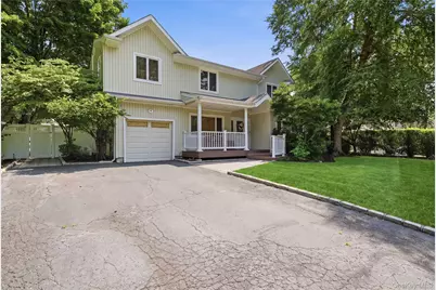 9 Mount Sinai Avenue S, Port Jefferson Station, NY 11776 - Photo 2