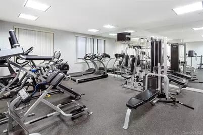 14320 Hoover Avenue #505, Briarwood, NY 11435 - Photo 6