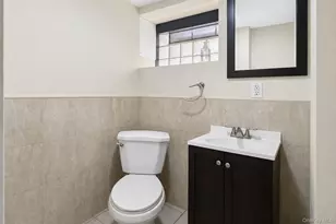 104-22 192nd St, Saint Albans, NY 11412 - Photo 12