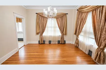 104-22 192nd Street, Saint Albans, NY 11412 - Photo 4