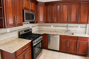 104-22 192nd St, Saint Albans, NY 11412 - Photo 20