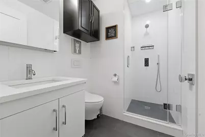 148-09 Northern Boulevard #3C, Flushing, NY 11354 - Photo 8