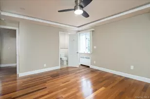 17 Piccadilly Downs, Lynbrook, NY 11563 - Photo 24