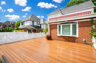 17 Piccadilly Downs, Lynbrook, NY 11563 - Photo 30