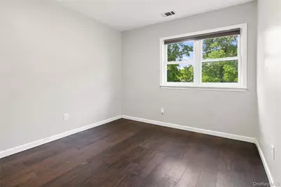 8 Manors Drive, Jericho, NY 11753 - Photo 14