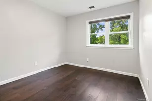 8 Manors Dr, Jericho, NY 11753 - Photo 14