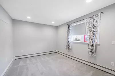 8 Wilson Place, Lindenhurst, NY 11757 - Photo 24