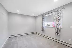 8 Wilson Pl, Lindenhurst, NY 11757 - Photo 24