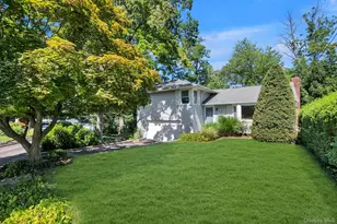 12 Compass Ct, Huntington, NY 11743 - Photo 22