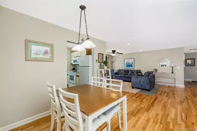 2433 Union Boulevard #2B (upper), Islip, NY 11751 - Photo 10