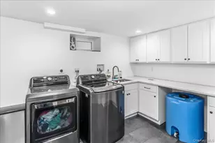 1214 Maple Ave, West Hempstead, NY 11550 - Photo 26