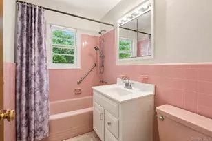26 Reynolds Pl, Scarsdale, NY 10583 - Photo 14