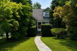 26 Reynolds Pl, Scarsdale, NY 10583 - Photo 1