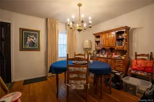 124 Wilfred Blvd, Hicksville, NY 11801 - Photo 18