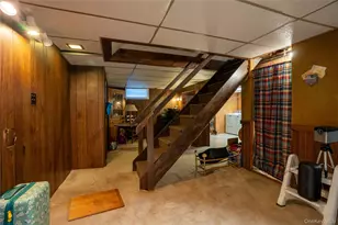 124 Wilfred Blvd, Hicksville, NY 11801 - Photo 16